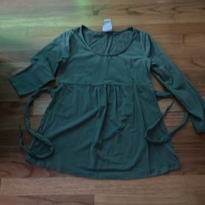 Oh Baby by Motherhood top